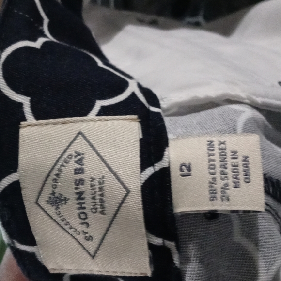 Women capris size 12 - Picture 5 of 5